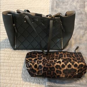 Jessica Simpson Grey purse w/ leopard snap-in bag
